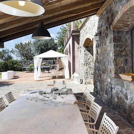 Dom wakacyjny Magnifica Casa Con Piscina Privata A *